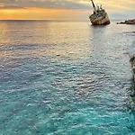 Daphne - Coral Bay - Surrounded By Nature - Absolute Privacy Villa