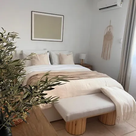 Daphne Coral Bay Surrounded By Nature Absolute Privacy Villa *